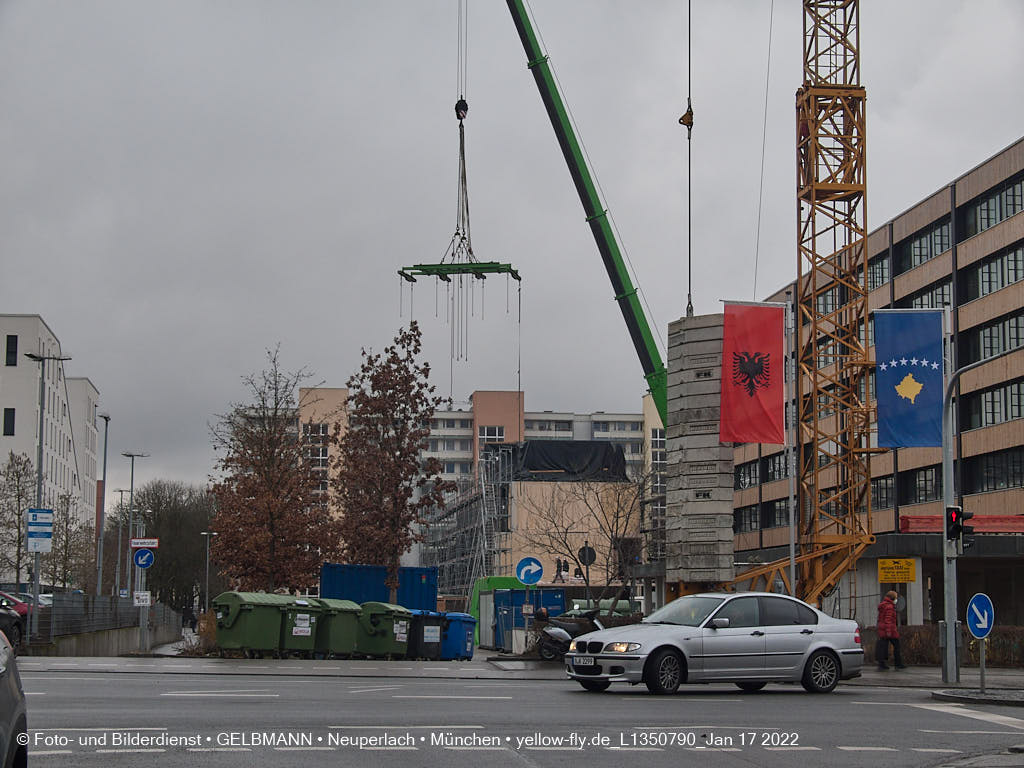 18.01.2022 - Baustelle zur Montessori Schule im Plettzentrum Neuperlach